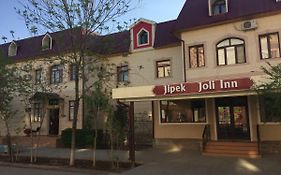 Jipek Joli Inn