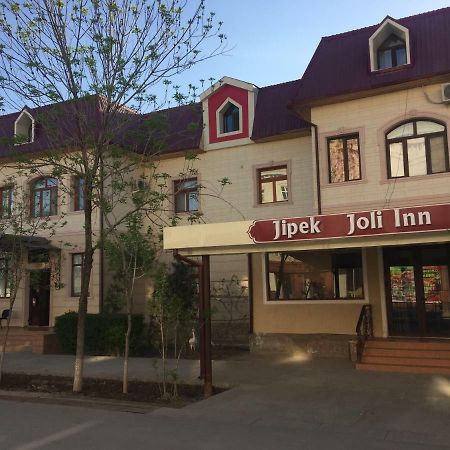 Jipek Joli Inn 누쿠스 외부 사진