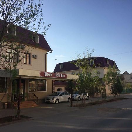Jipek Joli Inn 누쿠스 외부 사진
