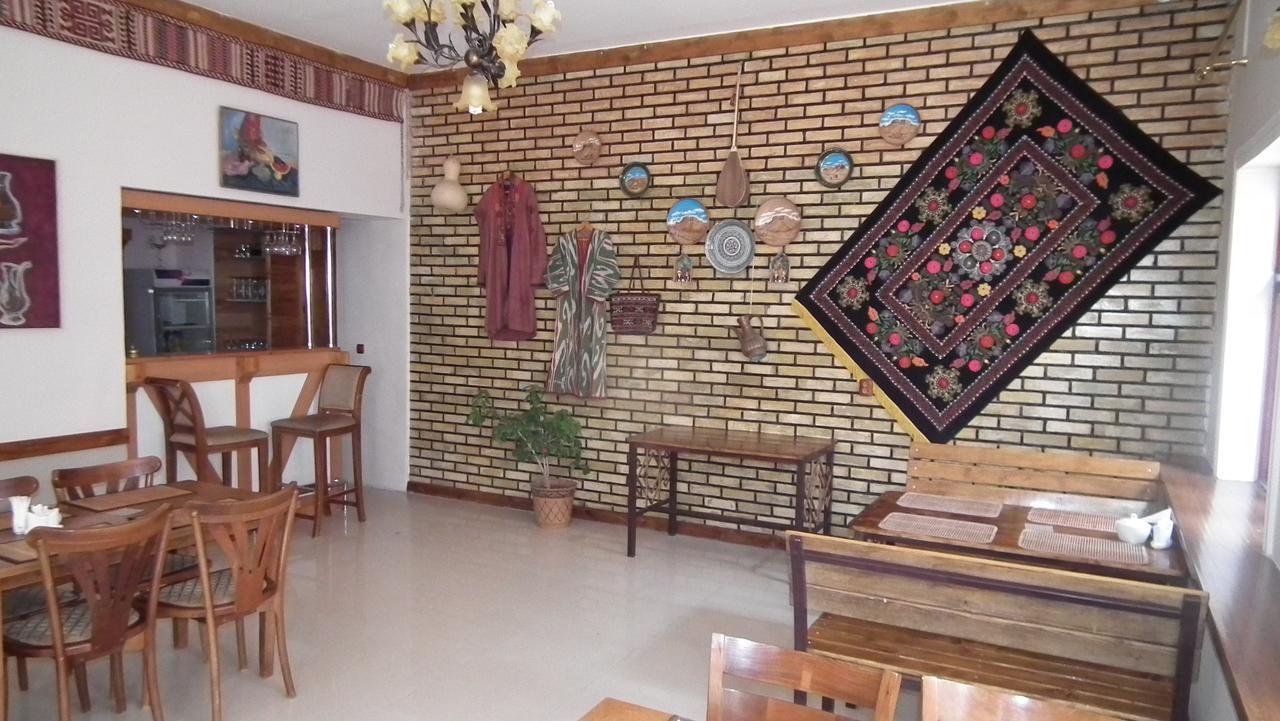 Jipek Joli Inn 누쿠스 외부 사진