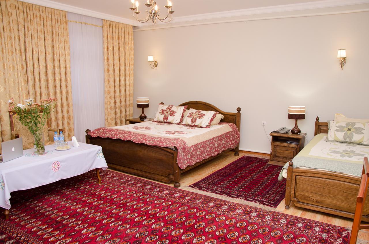 Jipek Joli Inn 누쿠스 외부 사진