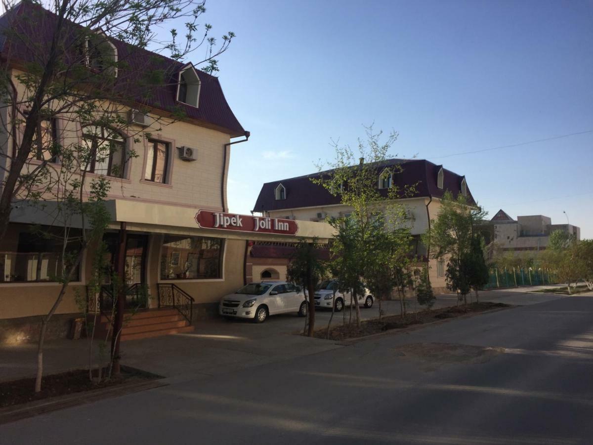 Jipek Joli Inn 누쿠스 외부 사진
